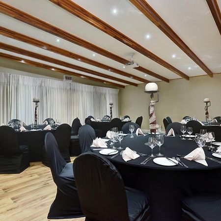 Protea Hotel By Marriott Mahikeng Mafikeng Ngoại thất bức ảnh