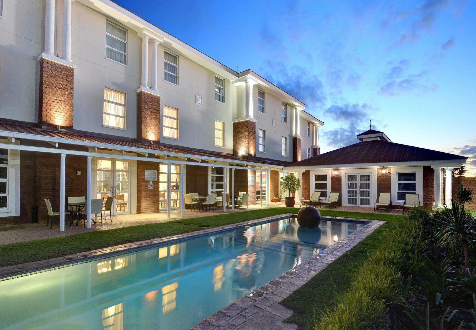 Protea Hotel By Marriott Mahikeng Mafikeng Ngoại thất bức ảnh