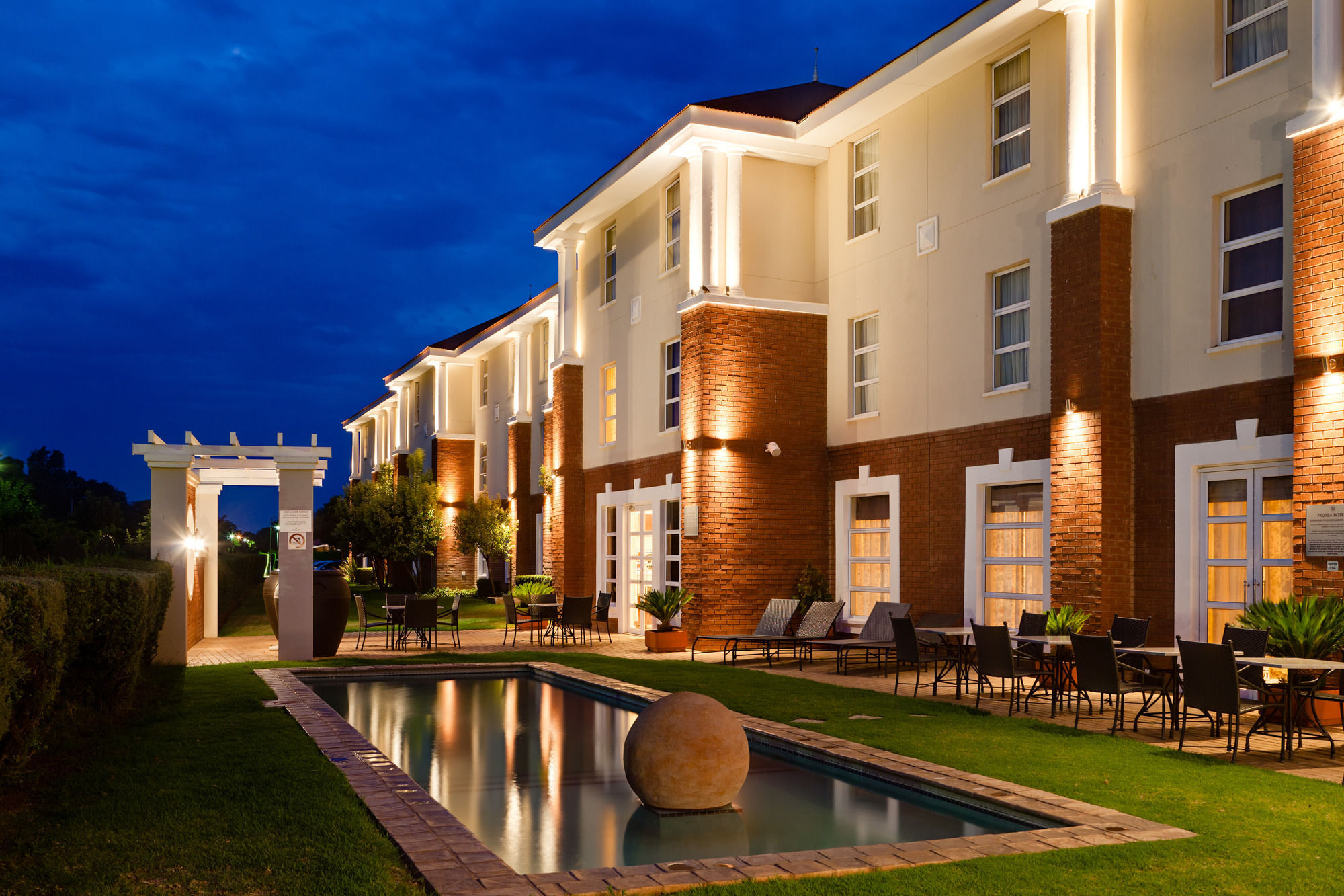 Protea Hotel By Marriott Mahikeng Mafikeng Ngoại thất bức ảnh