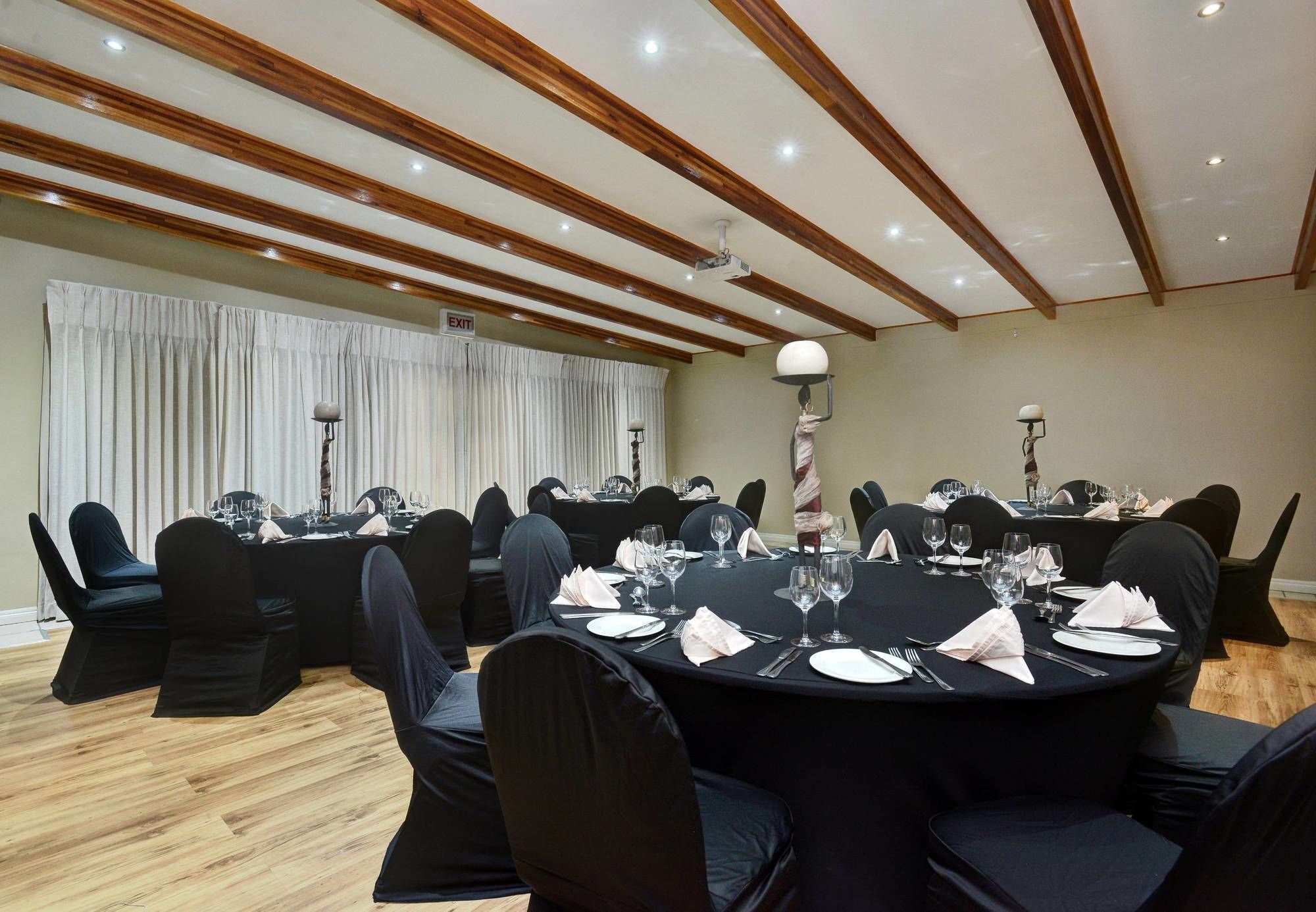 Protea Hotel By Marriott Mahikeng Mafikeng Ngoại thất bức ảnh