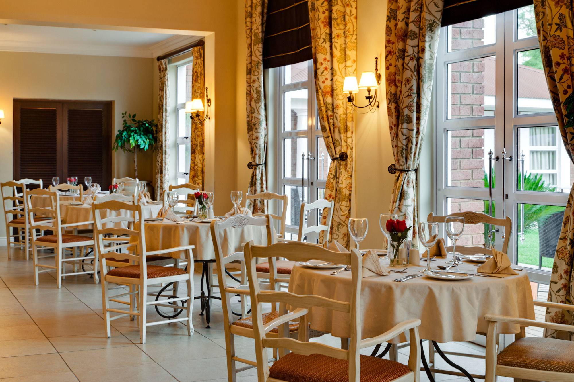 Protea Hotel By Marriott Mahikeng Mafikeng Ngoại thất bức ảnh